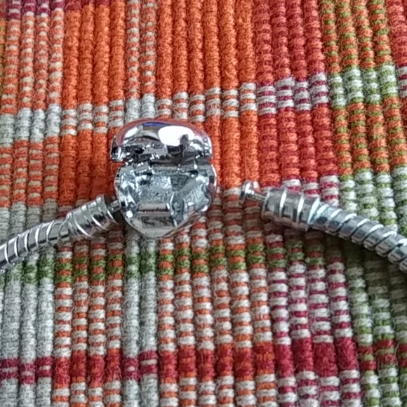 Silver Tone Heart Add A Charm Bracelet New - Picture 3 of 3